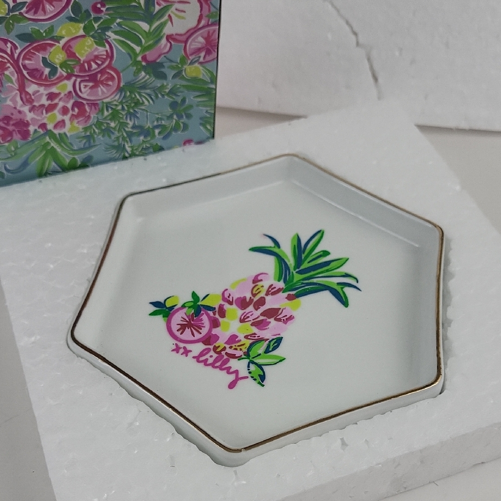 Lilly Pulitzer Pink Green Pineapple Motif Hexagonal Jewelry Trinket Dish